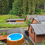 Domek alpejski V Karlove *