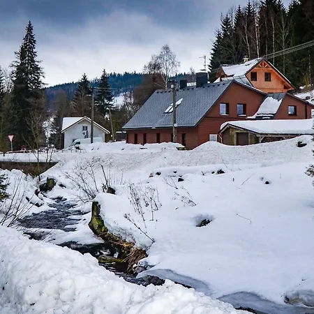 Domek alpejski V Karlove *